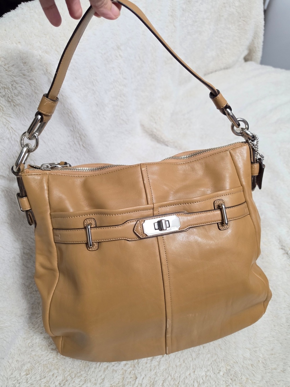 Coach Large Hobo Shoulder Bag Camel Tan Leather
